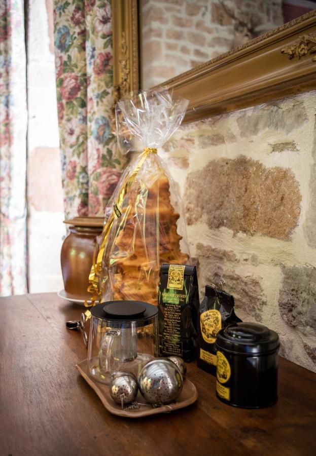 La Demeure Du Comte Bed & Breakfast Marcillac-Vallon Luaran gambar